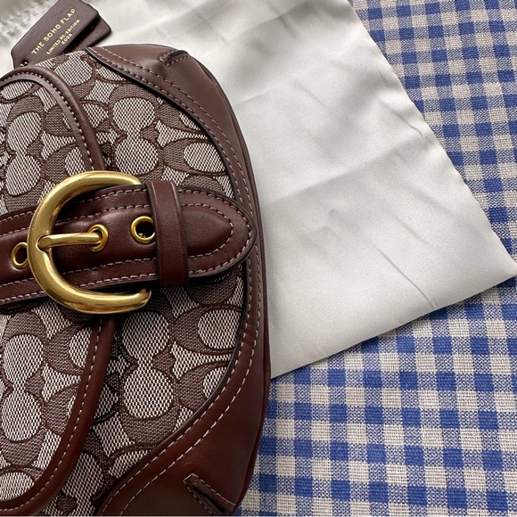 Coach Canvas Chain Shoulder Bag - Picture 3 of 10